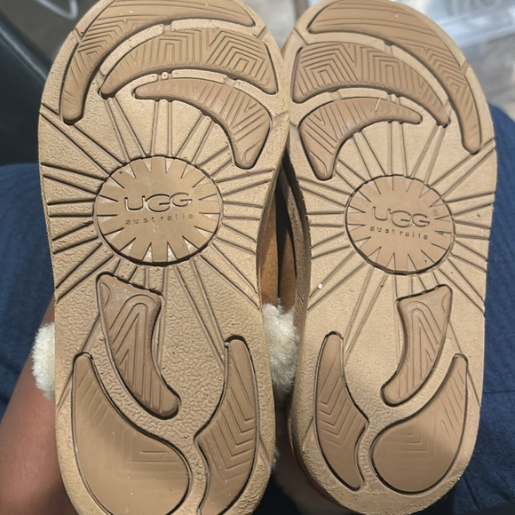 UGG AUSTRALIA CARTER CHESTNUT ANKLE BOOT - Picture 4 of 4